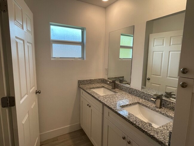 Photo - 3720 SW 8th Pl