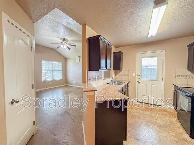 Photo - 4625A Teesh Dr