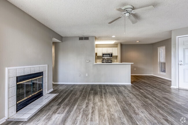 Banyan - 1BR, 1BA - 764SF - Living Room - Bridgewater Luxury Rentals