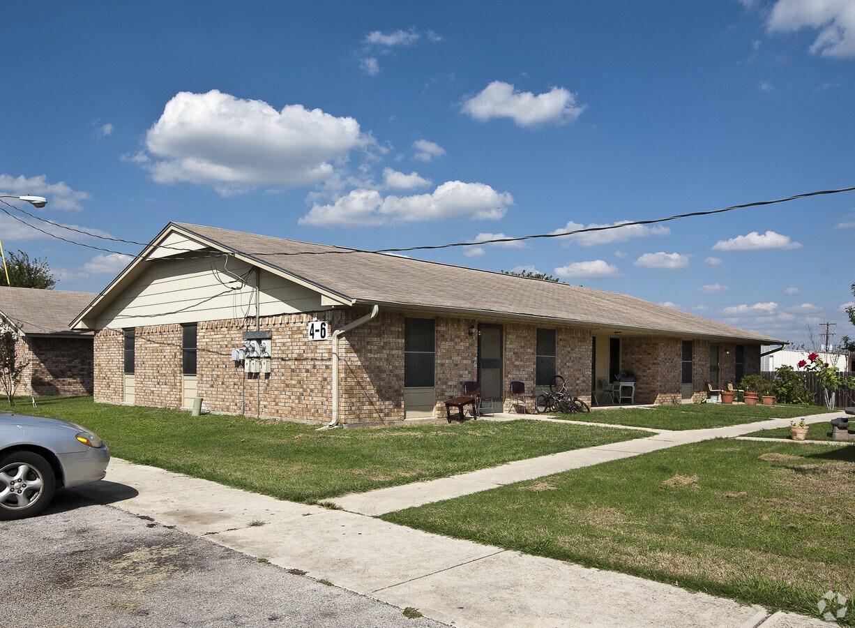 Photo - Imperial Gardens Apartments