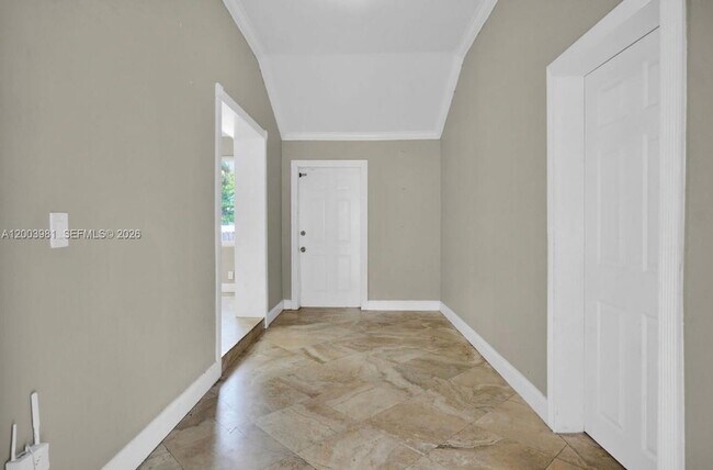 Photo - 1630 Van Buren St