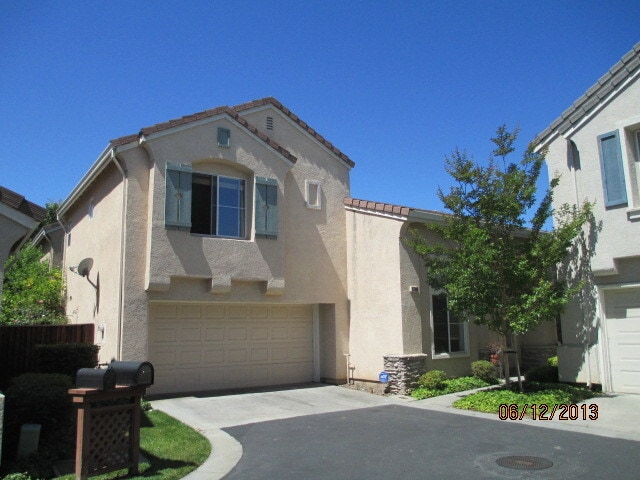 Building Photo - Central Fremont Single Family Gem has bran... Rental