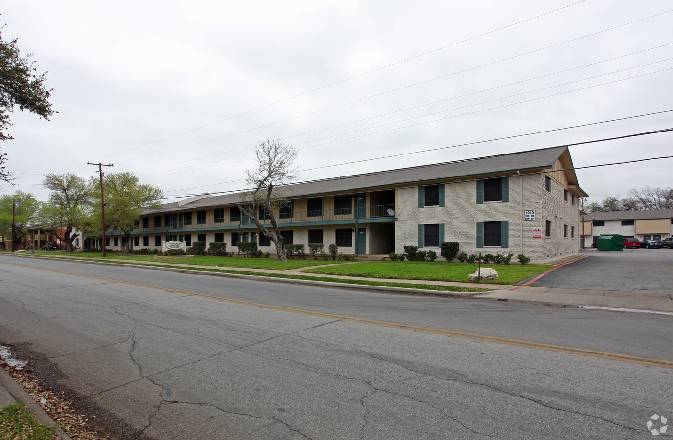 Colony House Apartments - Colony House Apartments