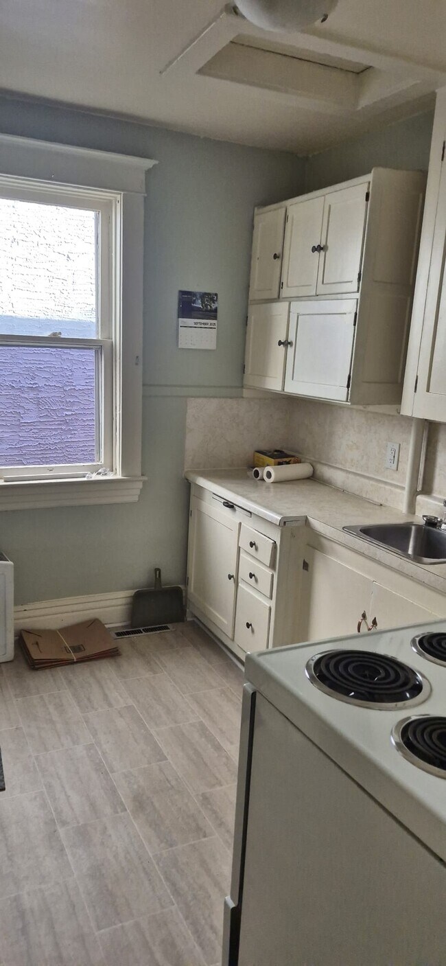 Photo - 328 Rutland St