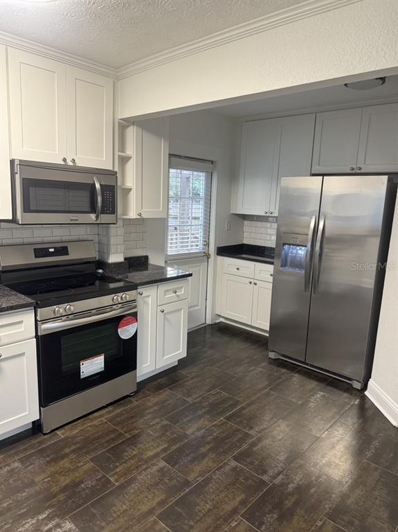 Photo - 320 W Lambright St