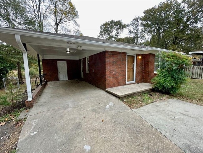 Photo - 6328 Oakview Ln