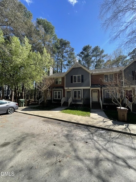 Building Photo - 121 Winners Cir