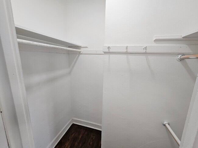 Photo - 6545 N Francisco Ave Unit 2B