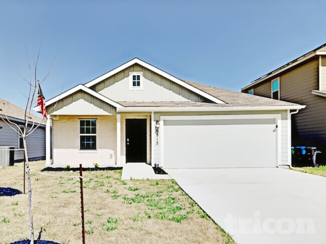 Photo - 6815 Hibiscus Falls