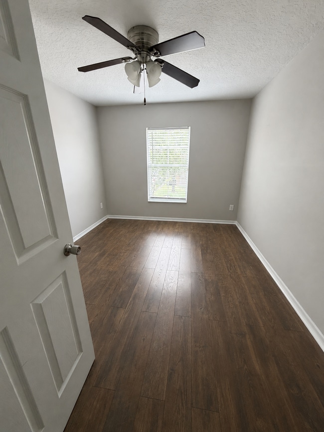 Photo - 3901 Silverbell Loop