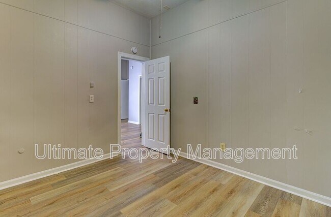 Photo - 5746 Marguerite Dr Unidad C