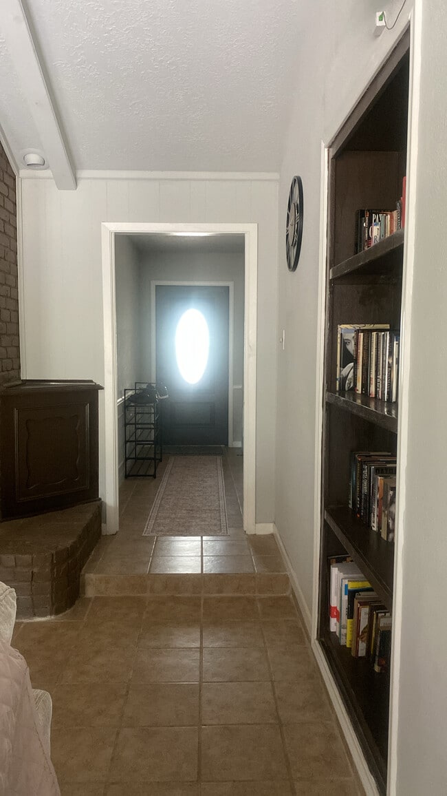 Photo - 111 Rigby Owen Rd