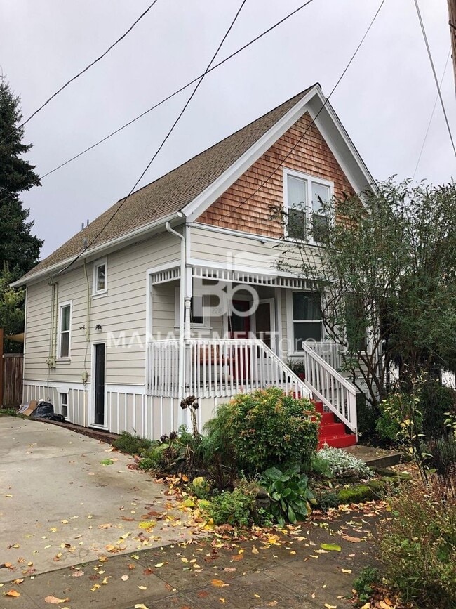 Updated SE Portland Basement Studio Apartm... - Updated SE Portland Basement Studio Apartm... House