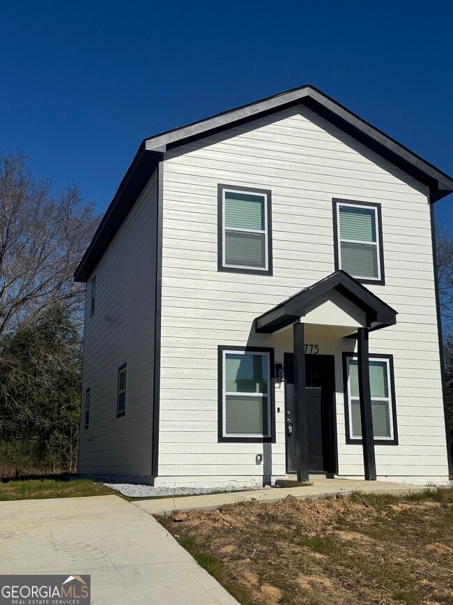 Photo - 2775 Village Green Ln