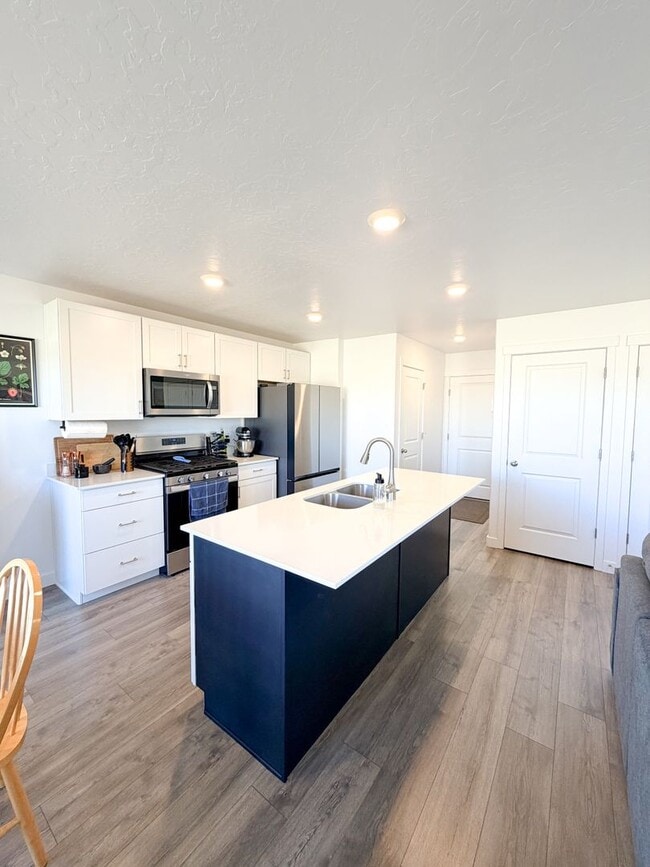 Photo - Hidden Springs Gem