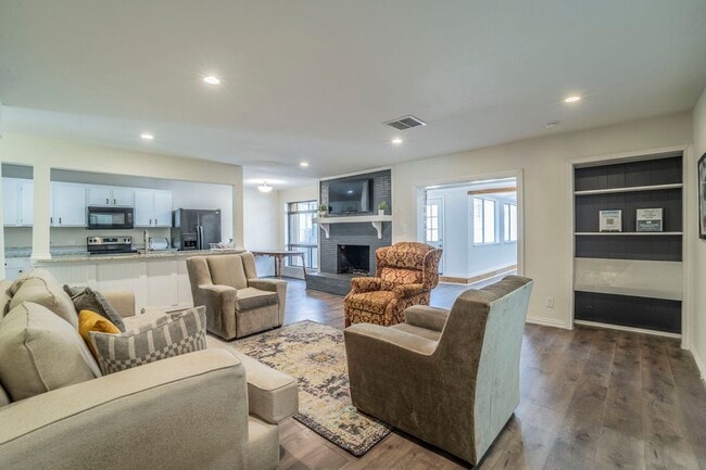 Photo - Newly Remodeled & Ready to Move In!