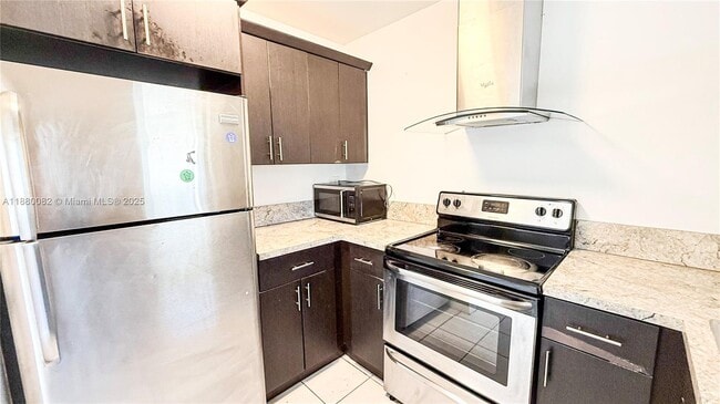 Photo - 3200 NW 5th Terrace Unidad 8
