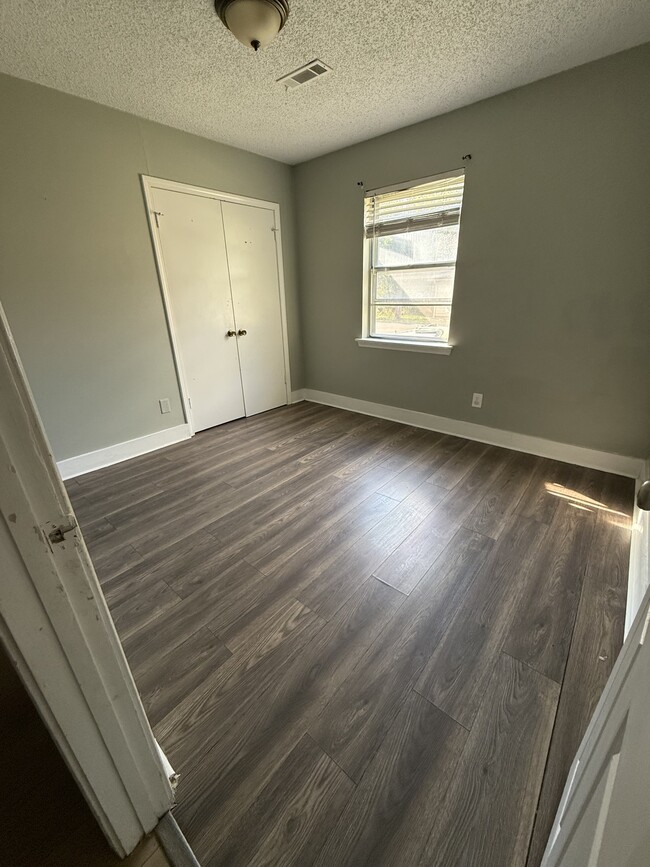 Photo - 133 Center St