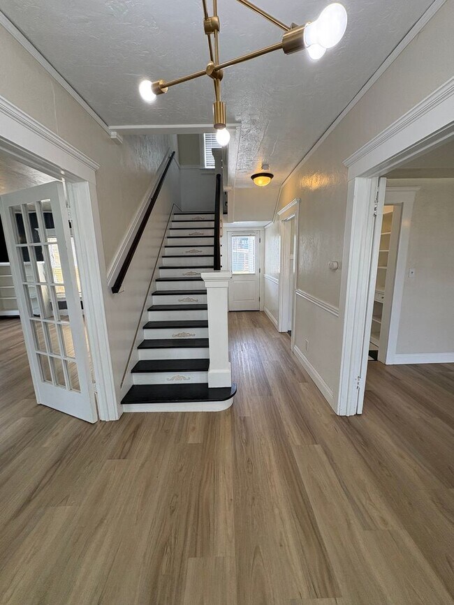 Photo - Beautiful 2 Story, pet friendly home Rent Ready!