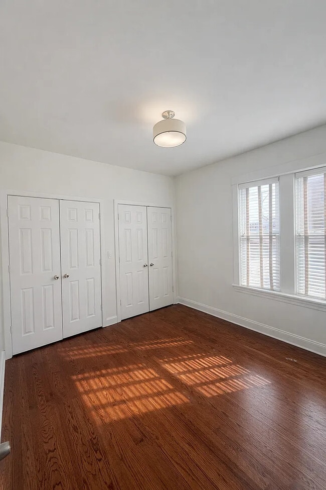 Photo - 4303 N Sawyer Ave