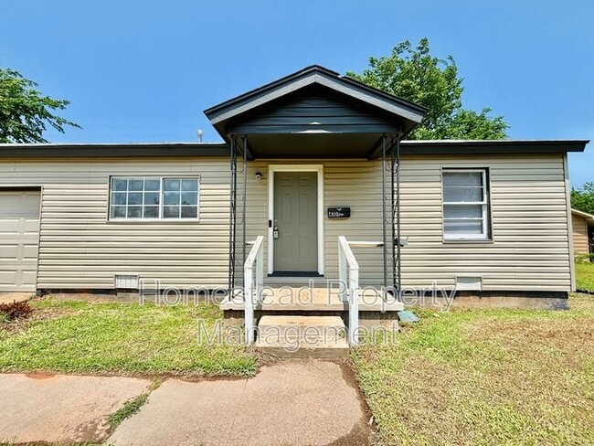 Photo - 4101 SE 42nd St