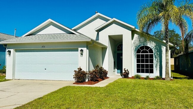 Building Photo - Relax & recharge in this Charming 3Bedroom... Rental