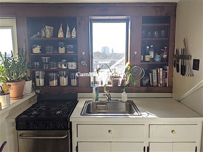 Building Photo - 46 Atherton St Unit 3B