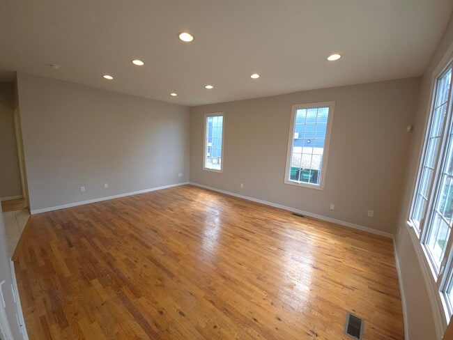Photo - OSU Campus Housing 283 Unit 283