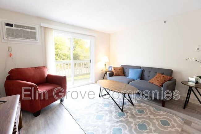 Photo - 94 Hemingway Dr