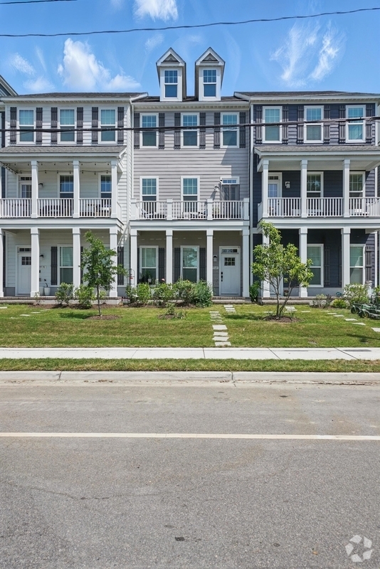 Building Photo - 9568 21st Bay St Rental
