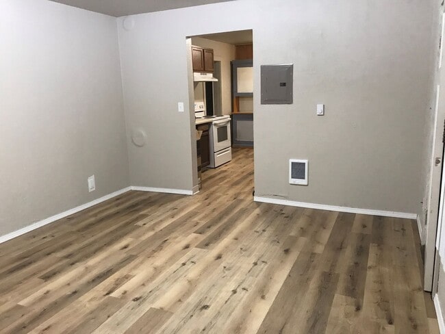 Photo - BEL250 Unit Apt 1