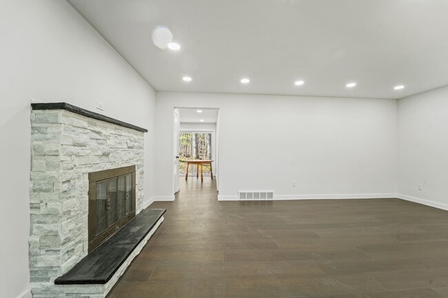 Photo - 110 Mill St