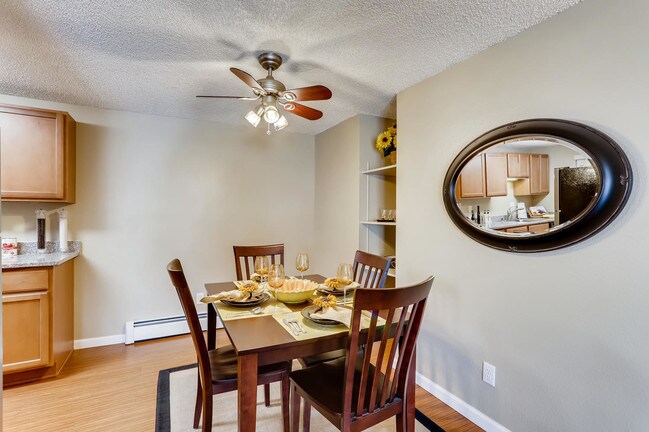 Sterling Heights, Greeley, Co. Apartments