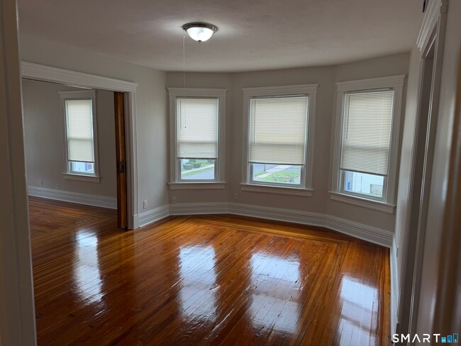 Photo - 37 Greenwood St Unit 2nd Floor