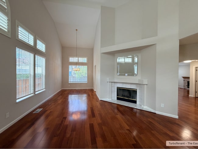 Photo - 317 Winged Terrace