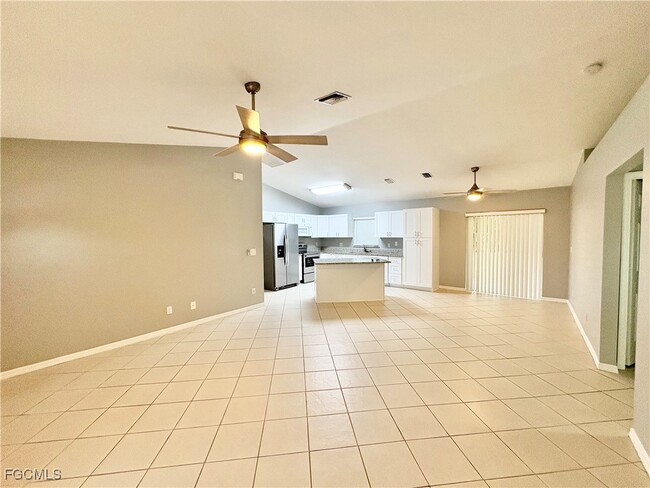 Photo - 1618 SE 8th St