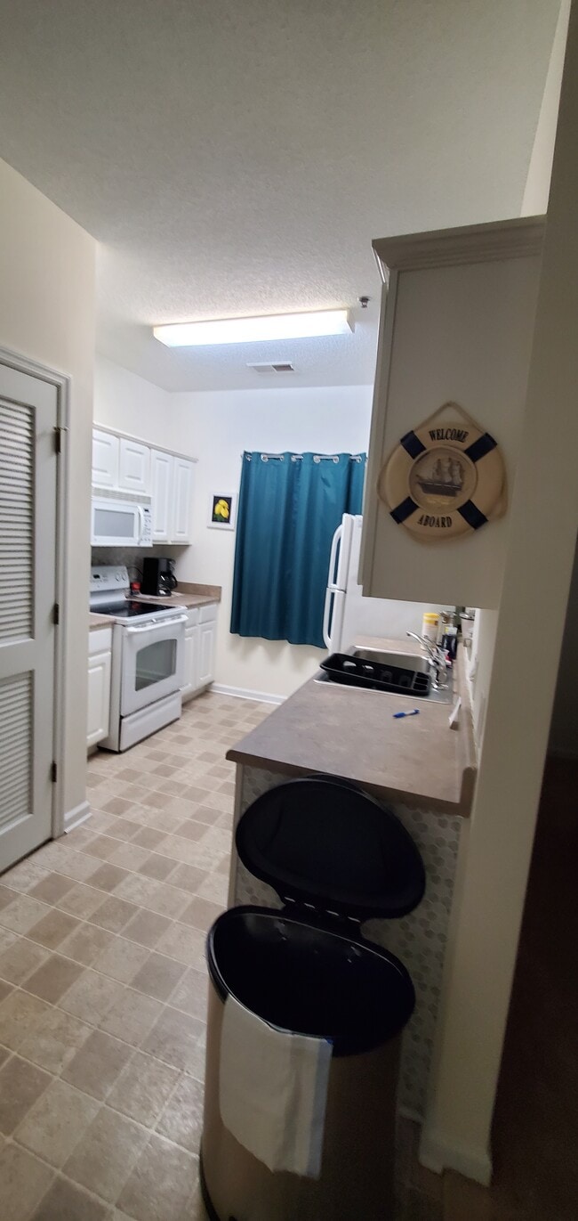 Photo - 2090 Cross Gate Blvd Unit 20