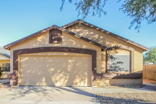 Building Photo - 2902 W Irma Ln