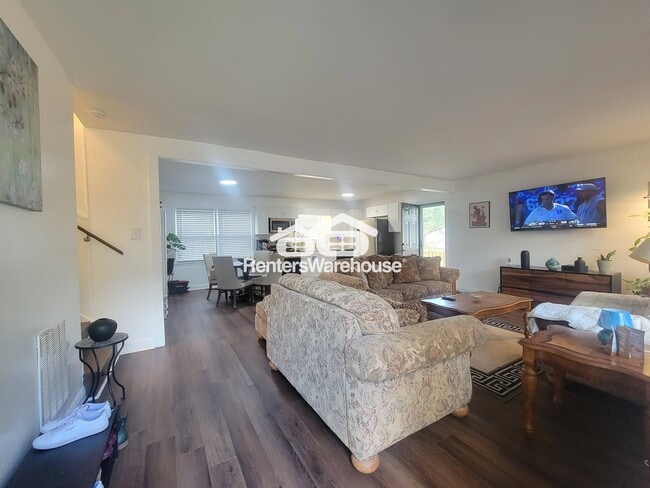 Photo - 7539 Pembrook Ct