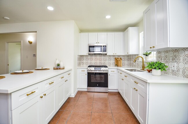 Photo - 14934 Arundel St