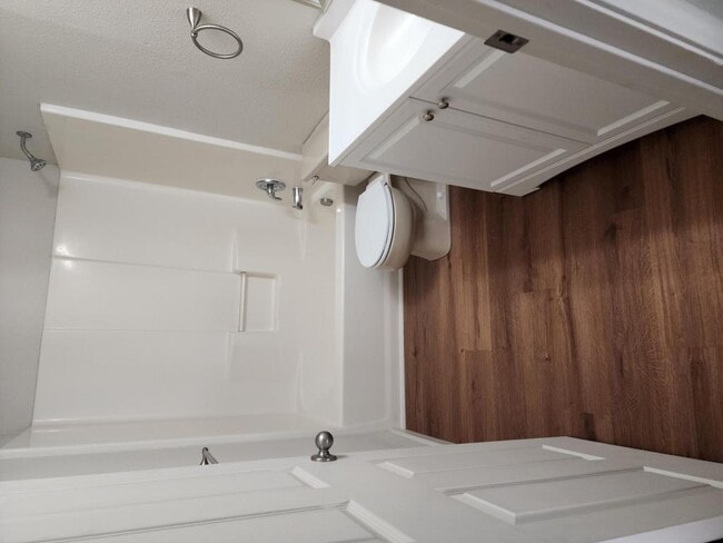 Photo - 123 Oregon Wy