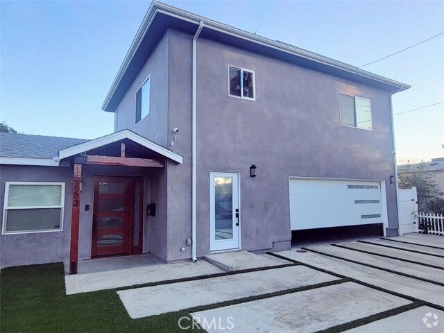 Building Photo - 15853 Leadwell St Rental