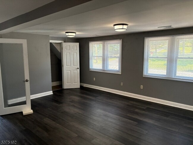 Photo - 1962 Washington Valley Rd