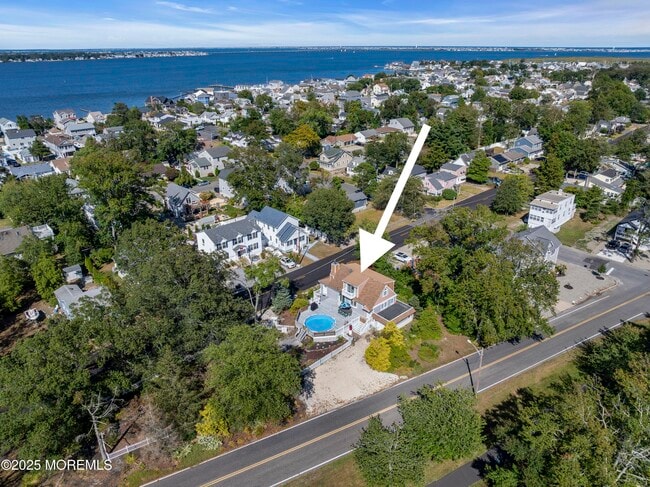 Photo - 344 E Point Pleasant Ave