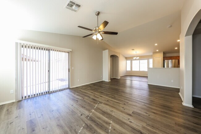 Photo - 16214 N 162nd Dr