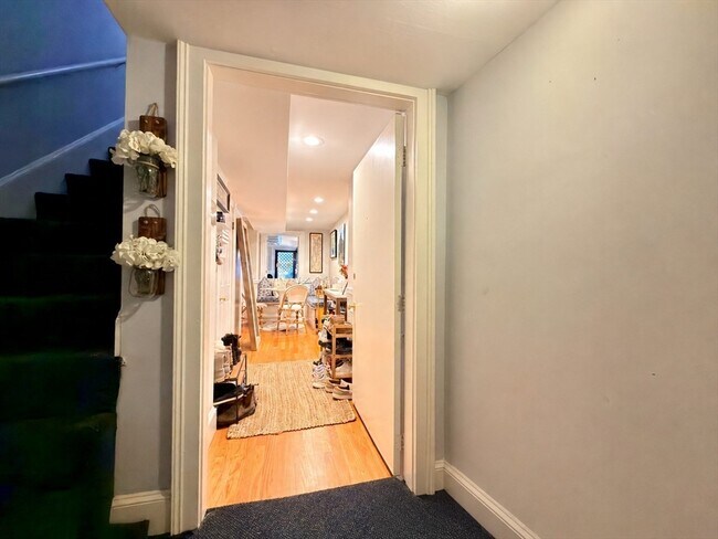 Photo - 41 Pinckney St Unit B