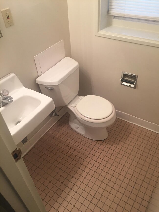 Photo - 1840 La Salle Pl