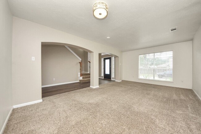 Photo - 1802 Whispering Forest Dr