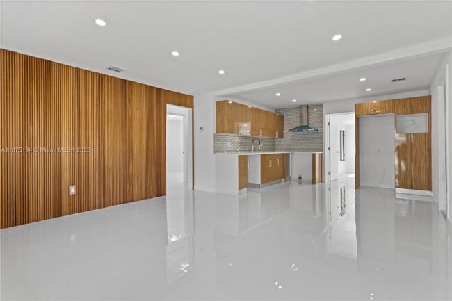 Building Photo - 1524 SW 32nd Ct Rental