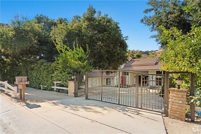 Building Photo - 119 Bell Canyon Rd Rental
